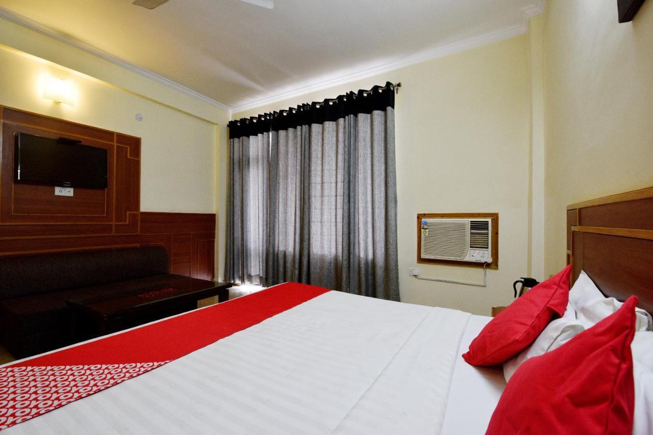 Capital O 4747 Imperial Hotel Katra Katra  Eksteriør billede